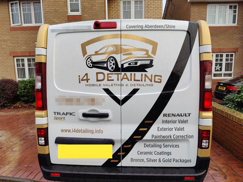 Renault Trafic / Vauxhall Vivaro brake light camera kit photos