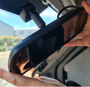 Attach to windscreen mirror monitors + swan neck brackets