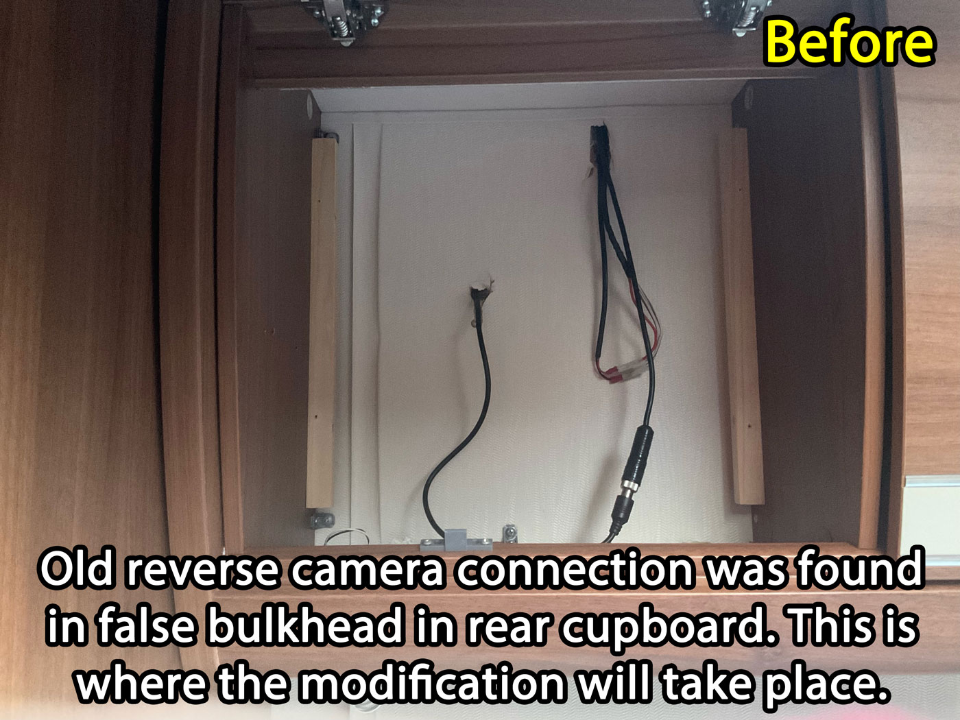 Elddis Majestic 255 Twin Reversing+Rear View Camera Upgrade using our adaptor and switching box